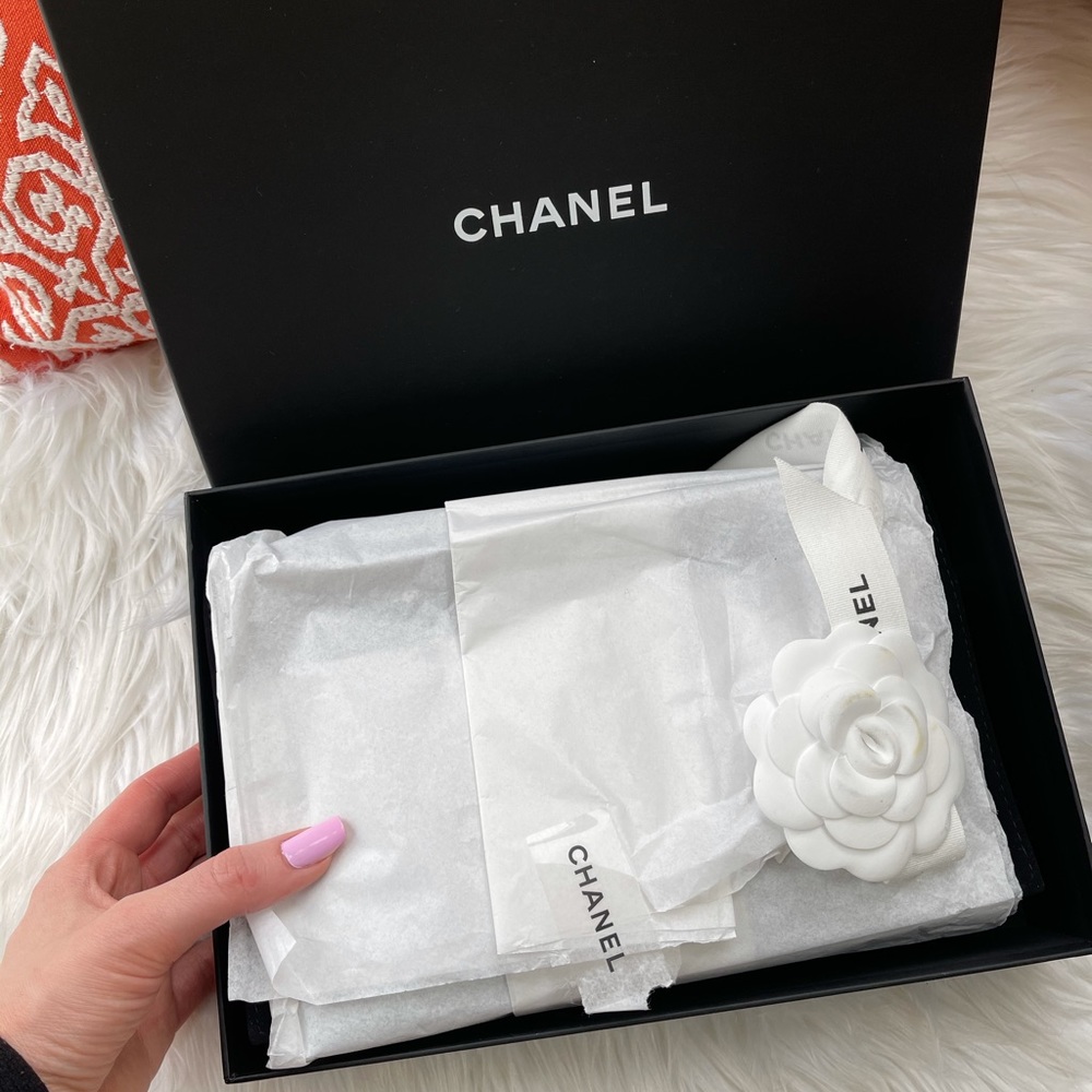 Host pick 🦄 Rare Chanel purple purse leather gold - Picture 13 of 16